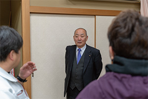 そら美英の会合の様子